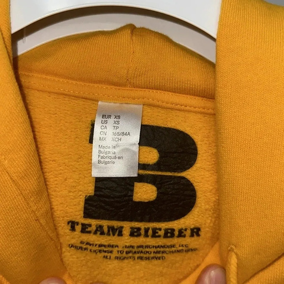 2017 Justin Bieber Official Merch Concert/Tour Stadium Tour Yellow Hoodie XS - Picture 9 of 16